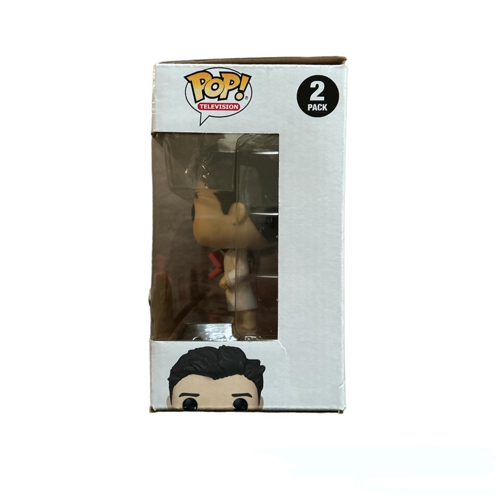 A set of two Funko pops - Picture 2 of 6